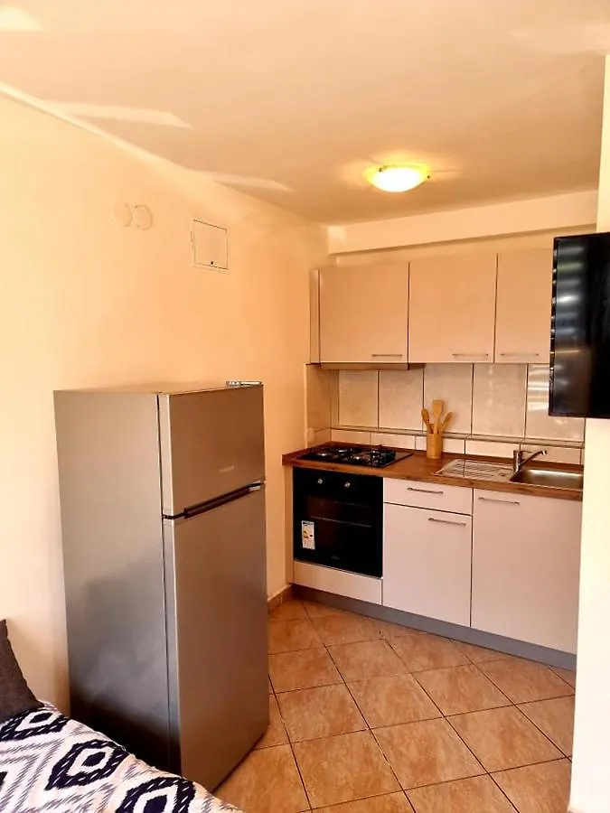 Lägenhet Apartmani Petra Pula